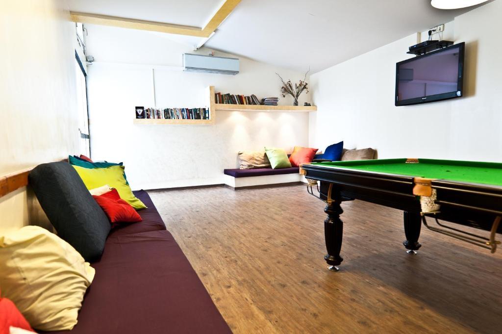 Hayarkon Hostel Tel Aviv Buitenkant foto