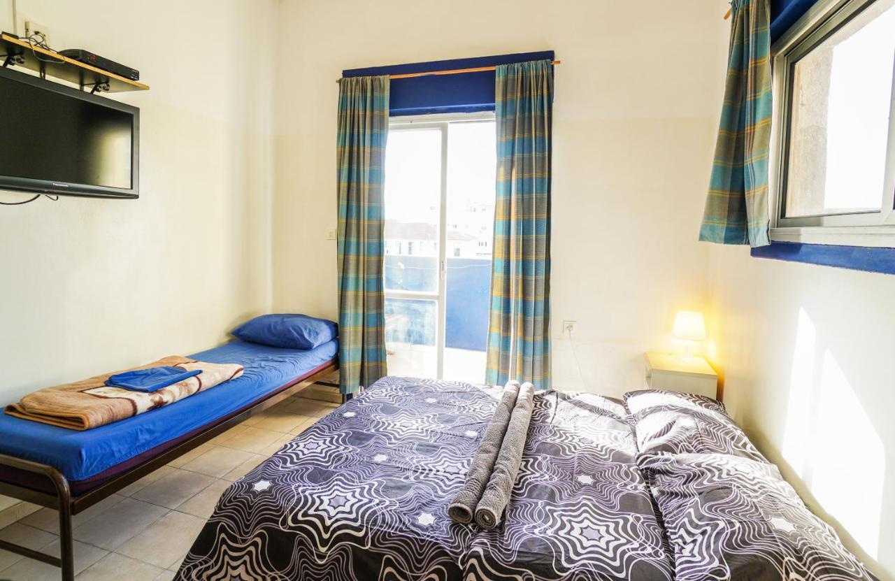 Hayarkon Hostel Tel Aviv Buitenkant foto