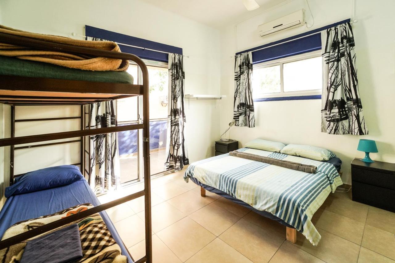 Hayarkon Hostel Tel Aviv Buitenkant foto