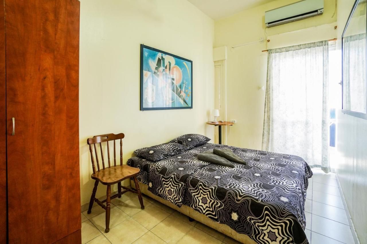 Hayarkon Hostel Tel Aviv Buitenkant foto