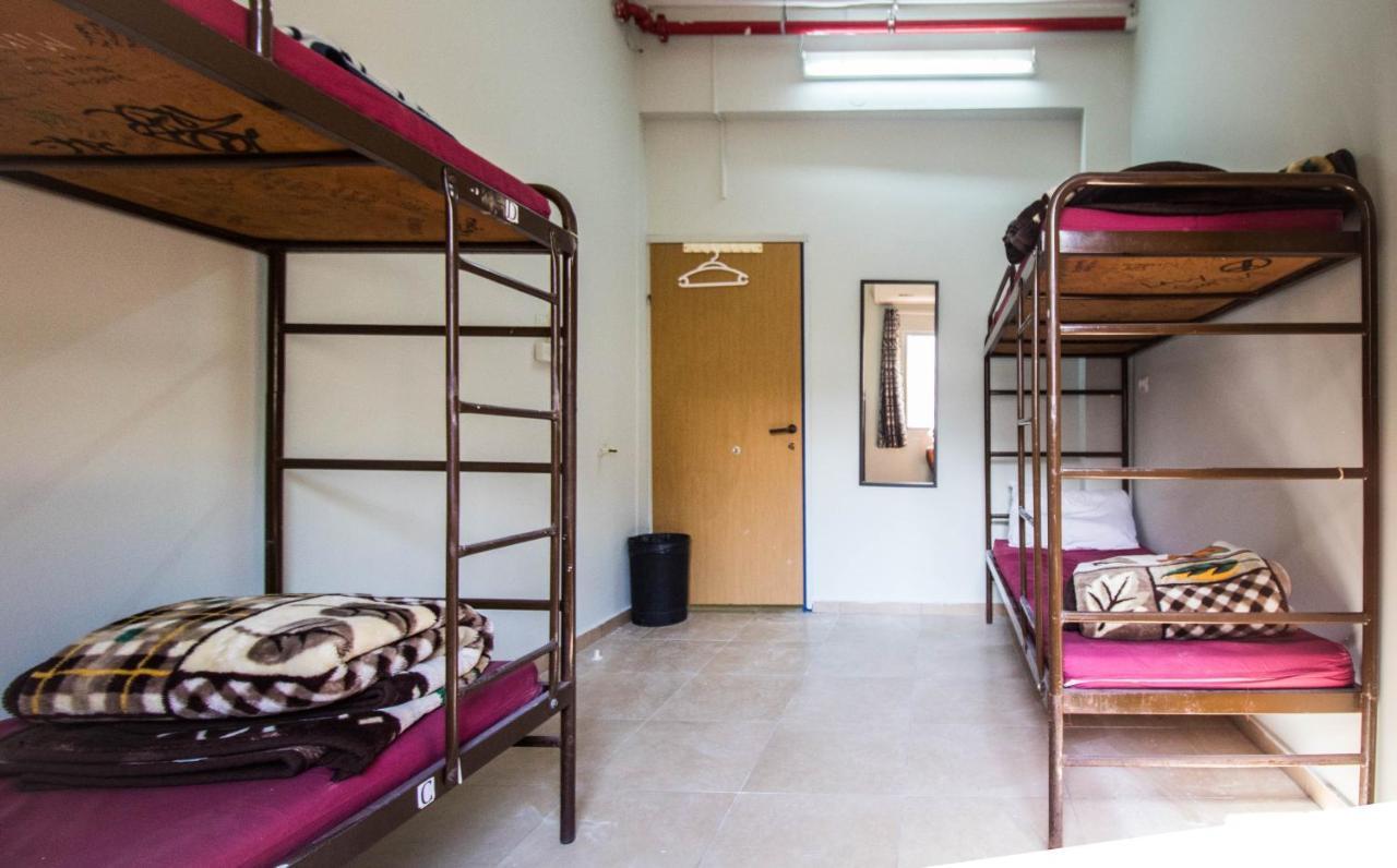 Hayarkon Hostel Tel Aviv Buitenkant foto