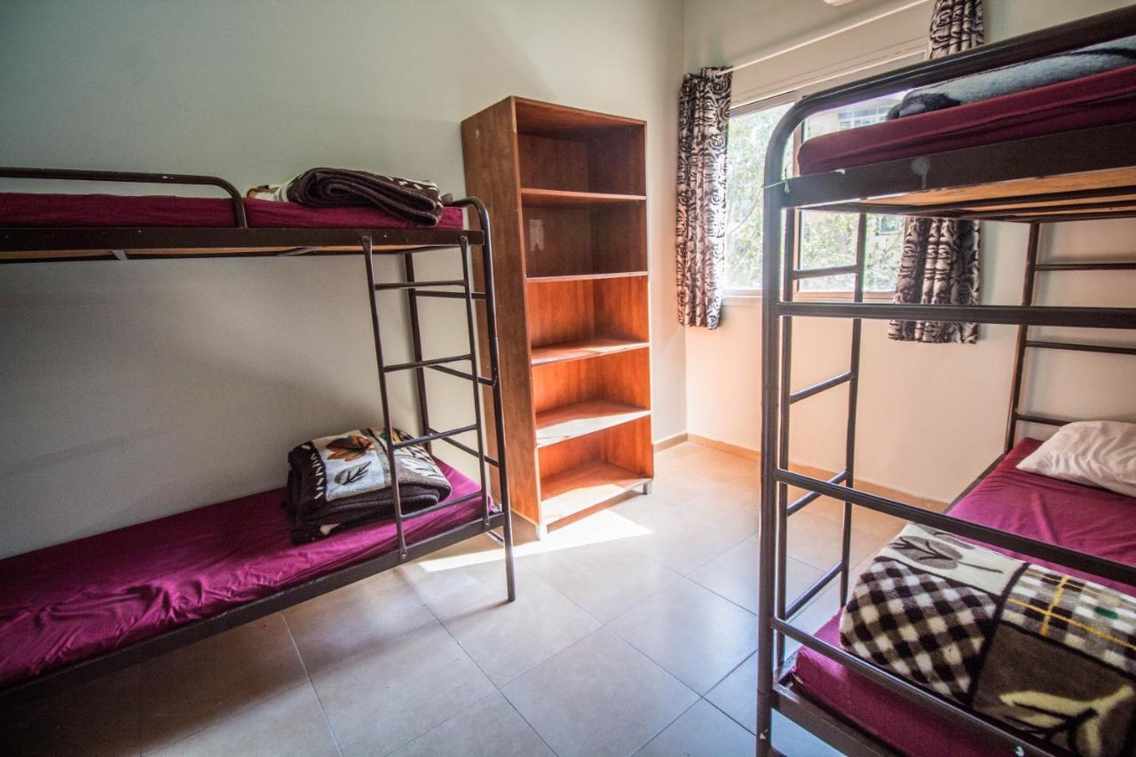 Hayarkon Hostel Tel Aviv Buitenkant foto
