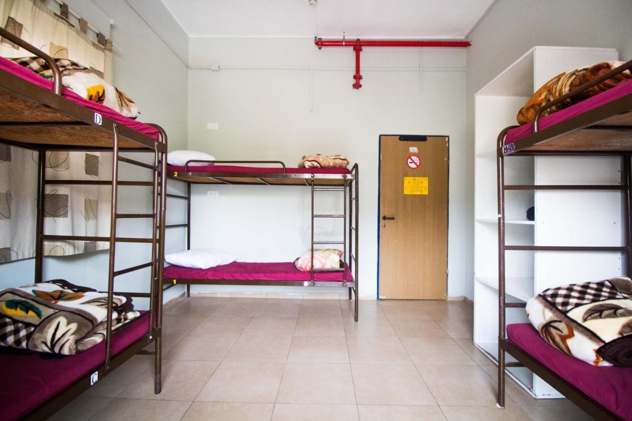 Hayarkon Hostel Tel Aviv Buitenkant foto