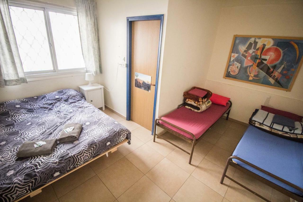 Hayarkon Hostel Tel Aviv Buitenkant foto
