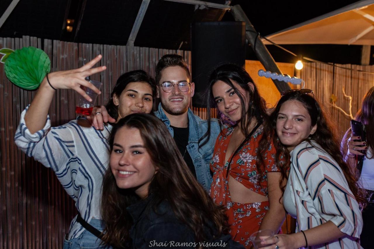 Hayarkon Hostel Tel Aviv Buitenkant foto